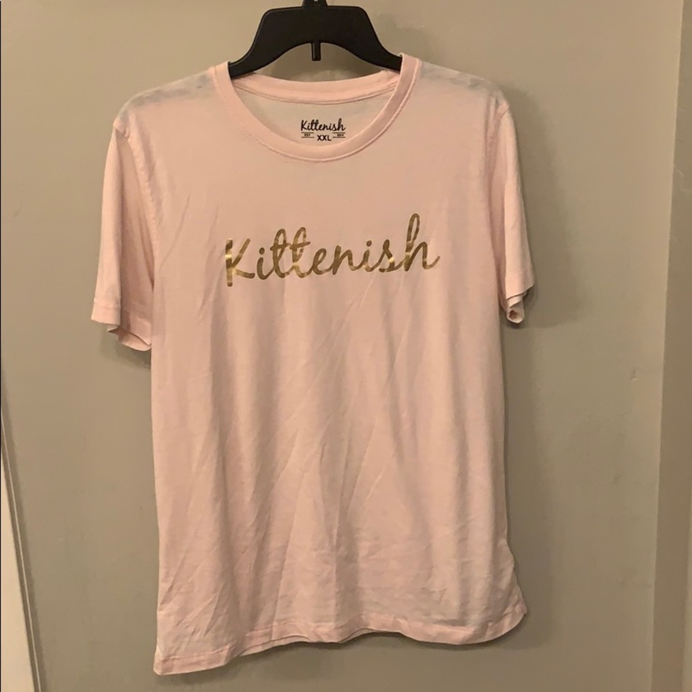 Kittenish tee